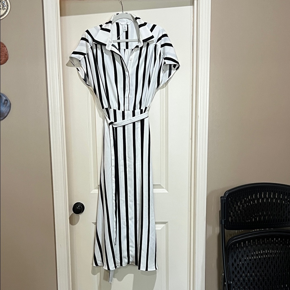H&M Black & White Striped Midi Shirt Dress with Belt c199 Large